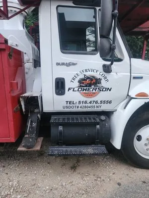Flowerson and Fam Tree Service Logo