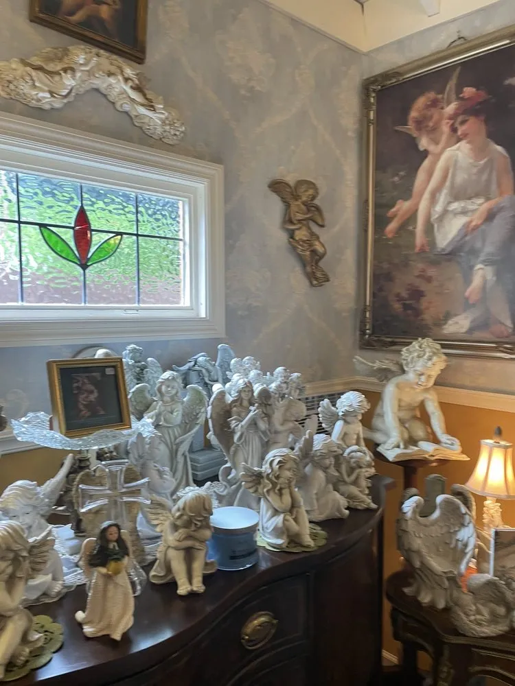 Local yard cleanup service in Summerville, SC - Flowertown Garden Center