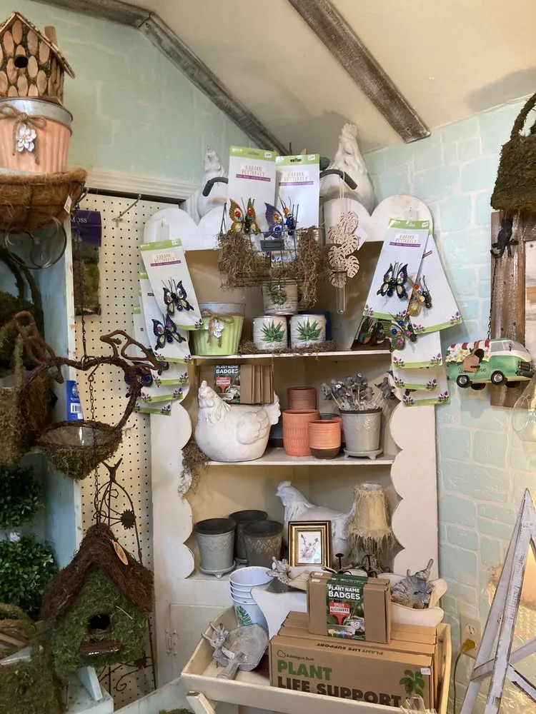 Expert garden landscaping for homes in Summerville, SC by Flowertown Garden Center