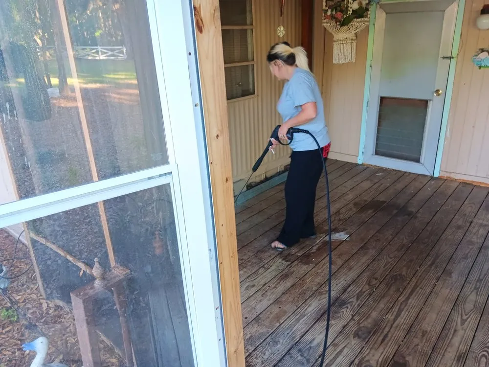 Custom lawn mowing service for homes across Madison, FL - Floyd's Home Services