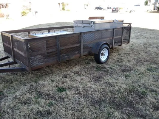 Floyd's Lawn Care Service Logo