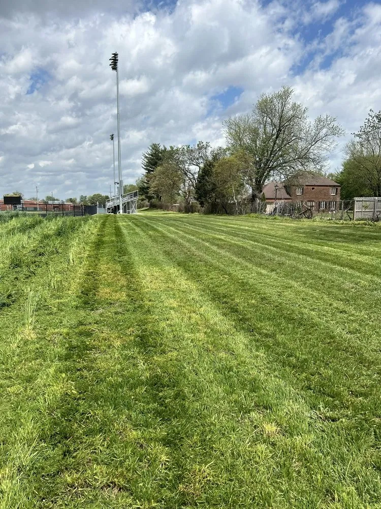 Reliable outdoor landscaping for beautiful yards in Shepherdsville, KY by Floyd’s Lawn Care