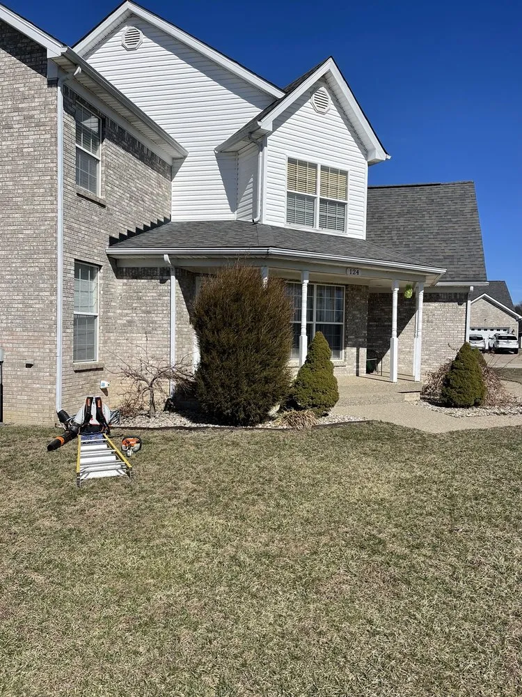 Professional lawn care service in Shepherdsville, KY - Floyd’s Lawn Care