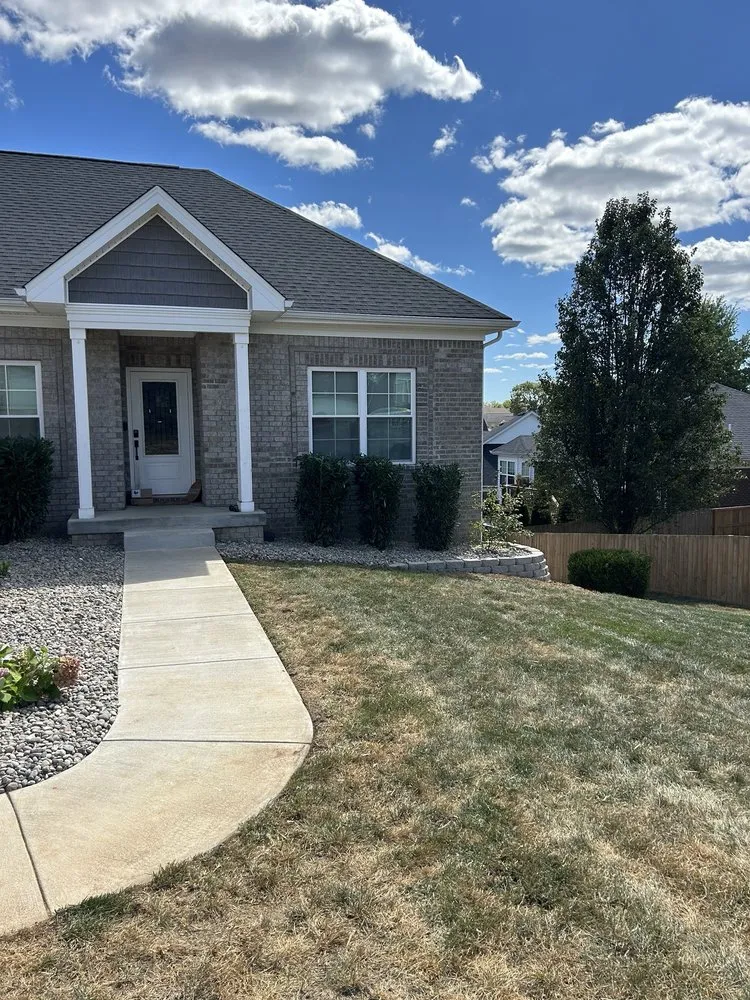 Affordable yard maintenance for homes in Shepherdsville, KY by Floyd’s Lawn Care