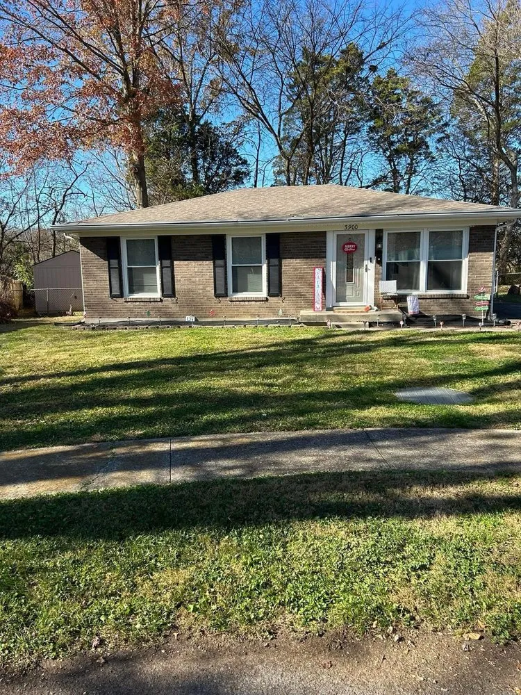 Top-rated yard cleanup service in Shepherdsville, KY by Floyd’s Lawn Care