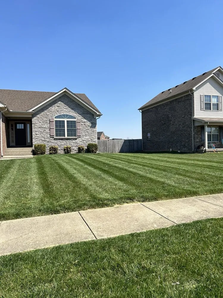 Local lawn care service in Shepherdsville, KY - Floyd’s Lawn Care