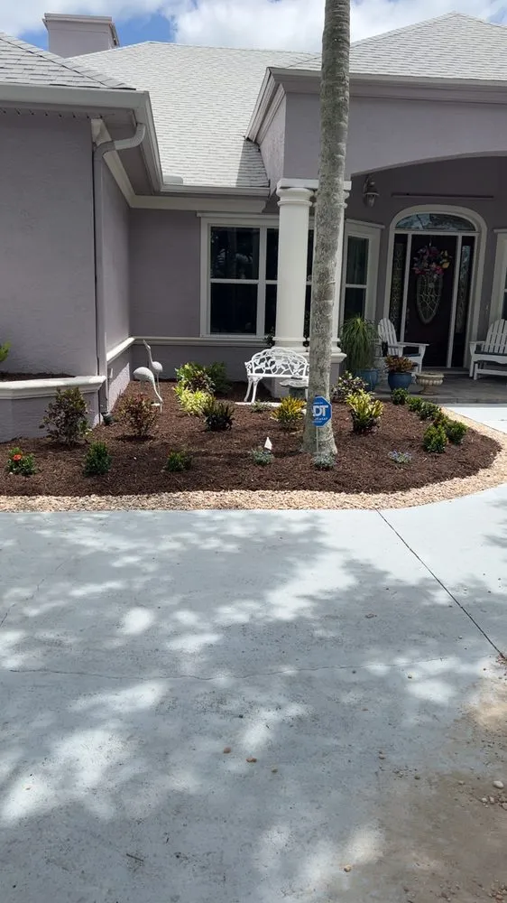 Affordable lawn care service near you in Palm Bay, FL by Fluorescent Lawn Care