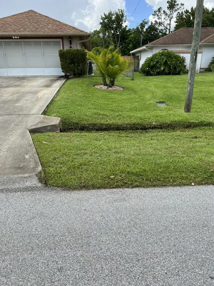 Top-rated residential landscaping in Palm Bay, FL - Fluorescent Lawn Care