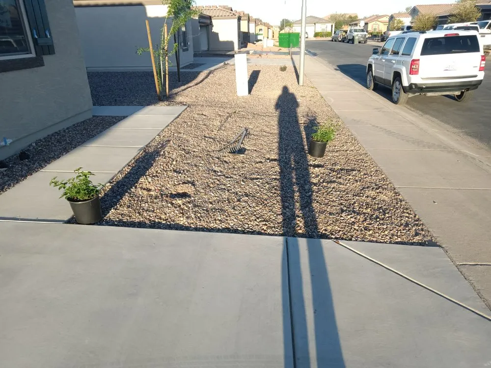 Local lawn care service experts serving Maricopa, AZ - Flying Jays Detail