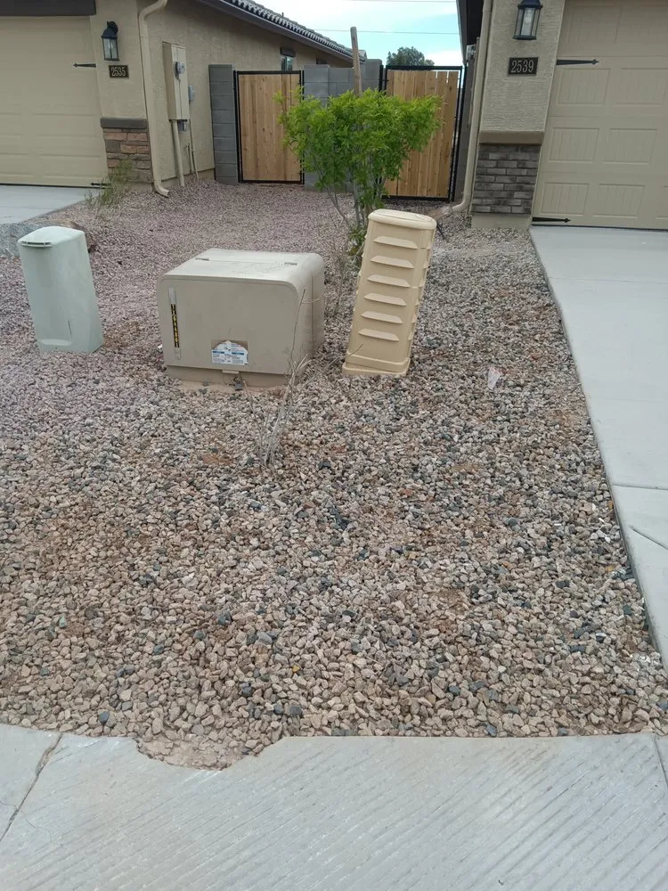 Professional yard cleanup service in Maricopa, AZ by Flying Jays Detail