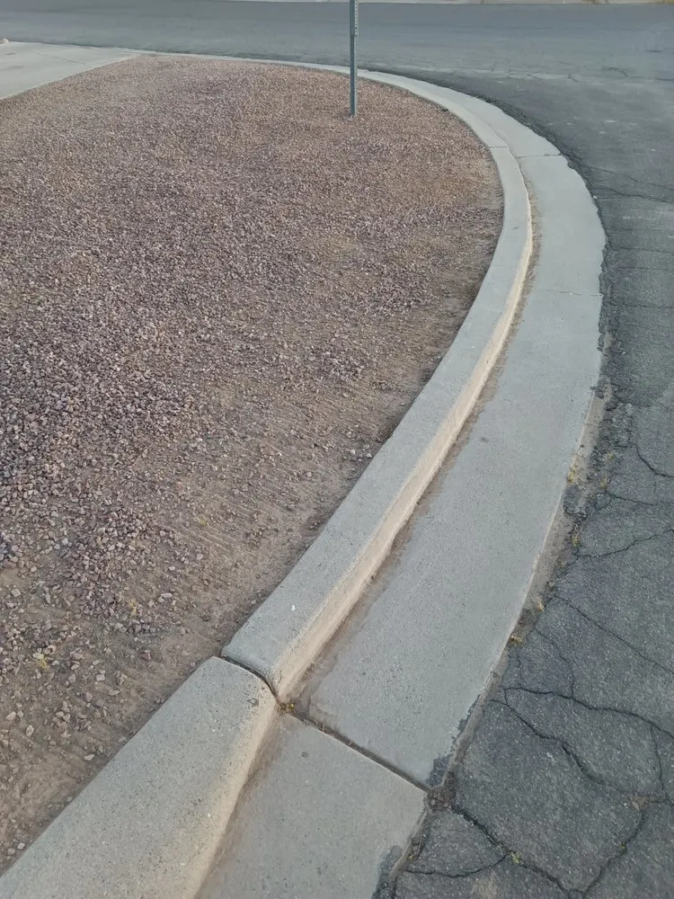 Custom lawn care service in Maricopa, AZ by Flying Jays Detail