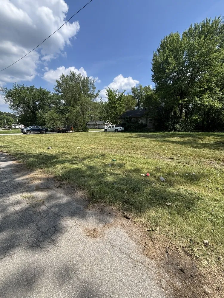 Trusted residential landscaping in Collinsville, IL - FM Land and More