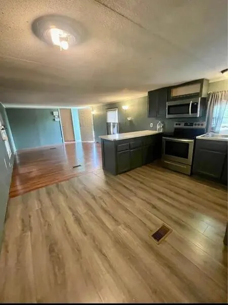 Custom yard maintenance in Lancaster, OH - Fms Outdoor Services