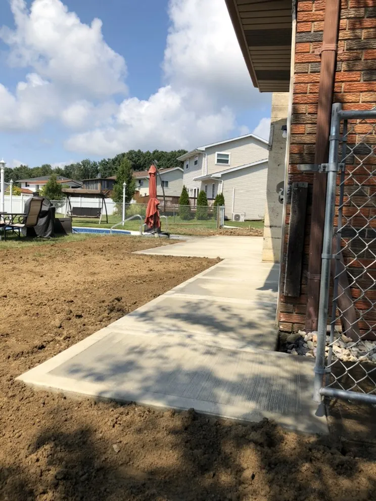 Reliable lawn mowing service with custom design across Olyphant, PA - Focal Contracting