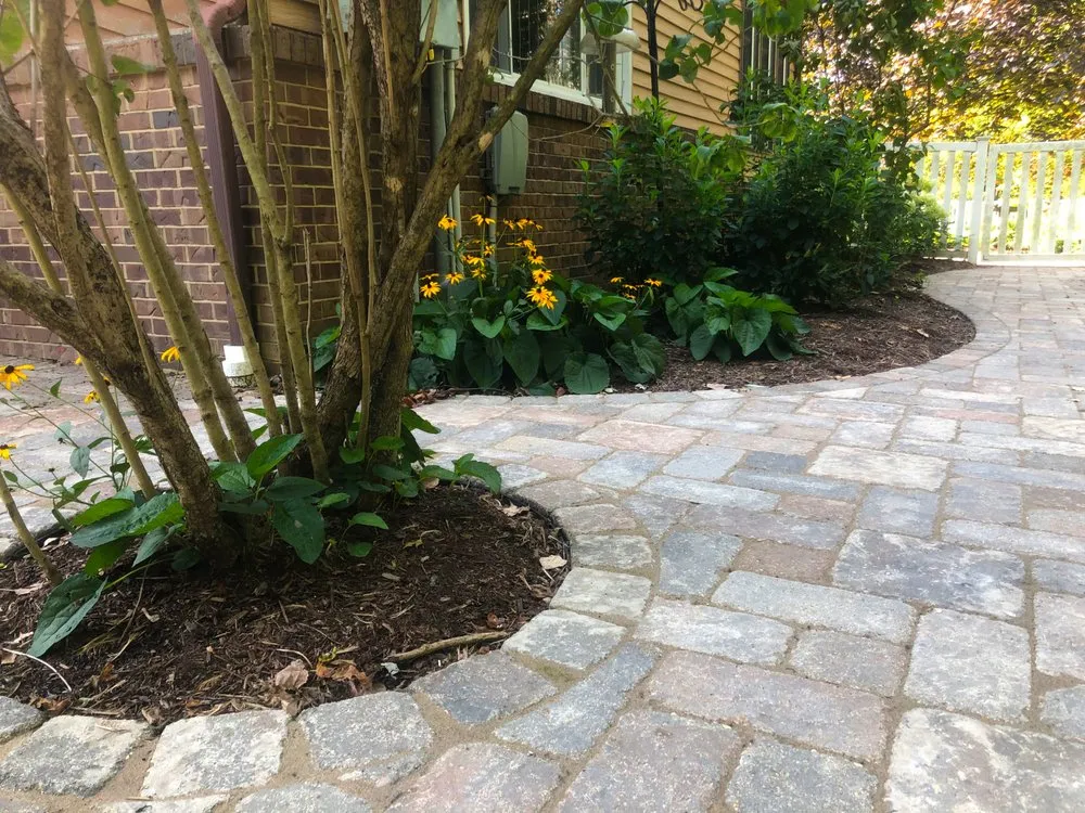 Trusted landscape design for year-round maintenance in Caseyville, IL by Focal Pointe