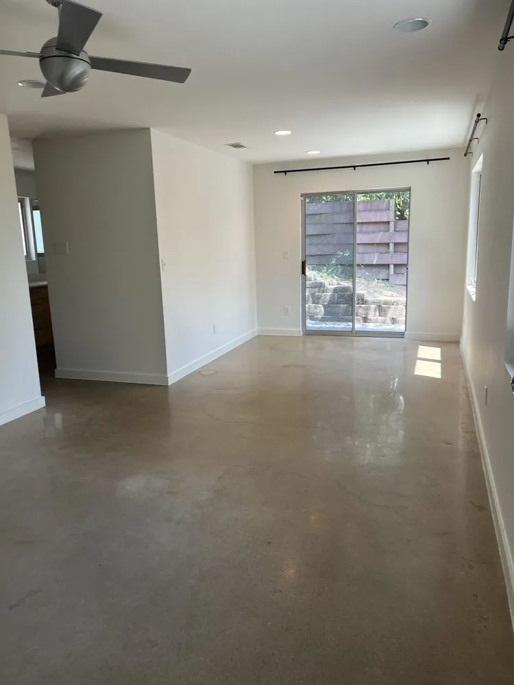 Custom yard maintenance for homes in Uhland, TX by Focus Home Solution