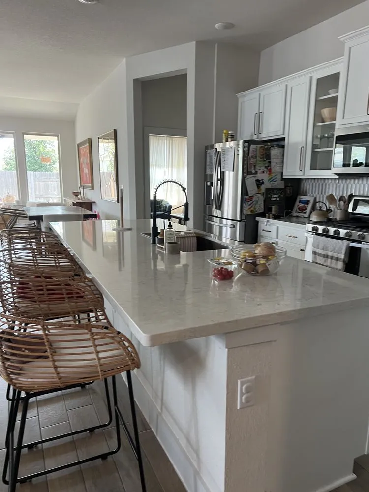 Expert lawn mowing service for year-round maintenance in Uhland, TX by Focus Home Solution