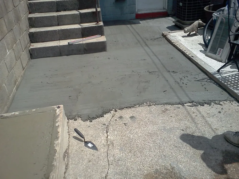 Custom lawn care service in Baltimore, MD - Folk Mobile