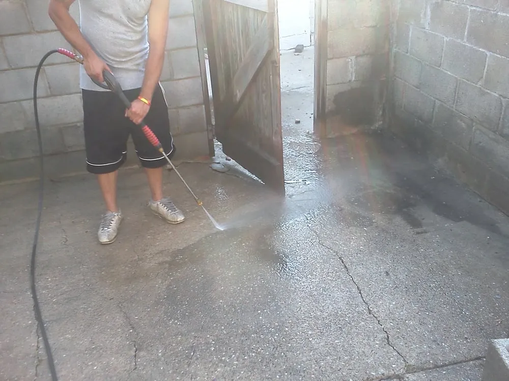 Affordable yard maintenance for beautiful yards across Baltimore, MD - Folk Mobile