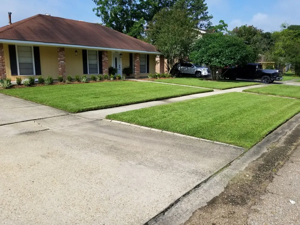 Expert outdoor landscaping in Baton Rouge, LA - Follins Lawn Care