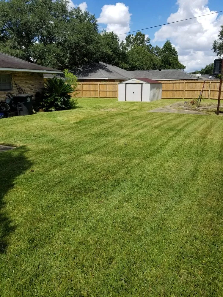 Expert garden landscaping in Baton Rouge, LA - Follins Lawn Care