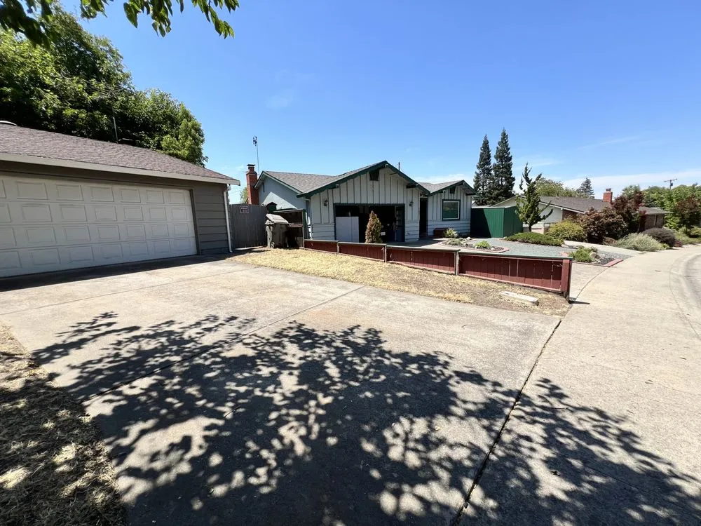 Trusted landscape design in Citrus Heights, CA by Folsom Lawn care And cleanup