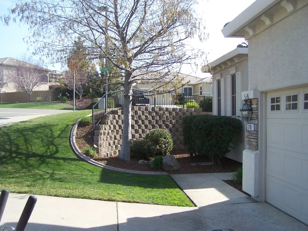 Top-rated yard maintenance experts serving Folsom, CA - Folsom Lawn Service