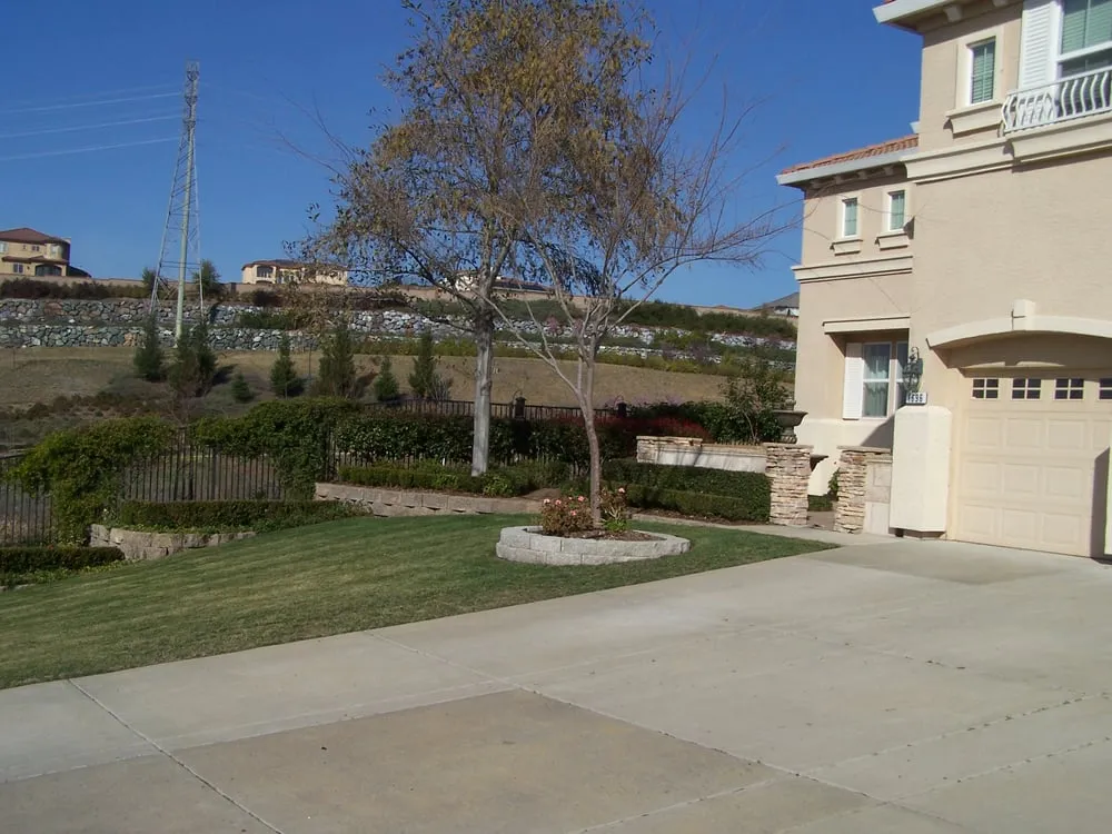 Local yard maintenance in Folsom, CA - Folsom Lawn Service