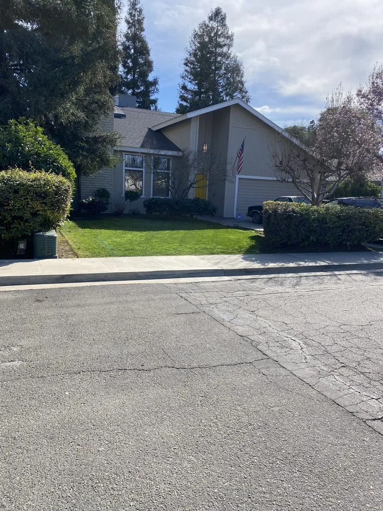 Trusted yard cleanup service for outdoor upgrades in Visalia, CA by Fonseca’s Gardening service