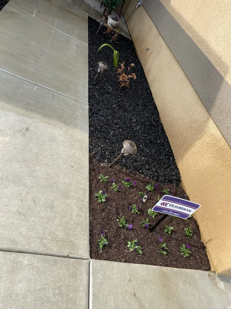 Top-rated lawn mowing service for homes across Visalia, CA - Fonseca’s Gardening service