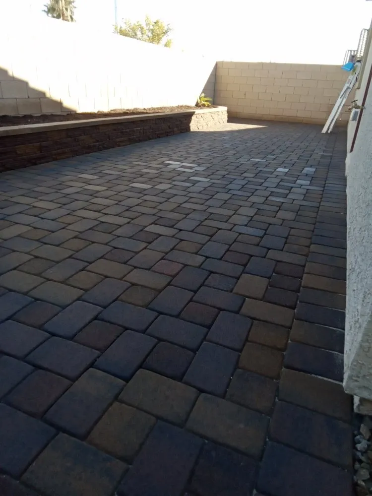 Reliable landscaping services experts serving Las Vegas, NV - Fonzi Landscaping