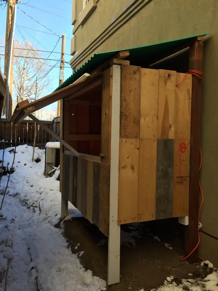 Professional yard maintenance in Denver, CO by Foodscaping Denver