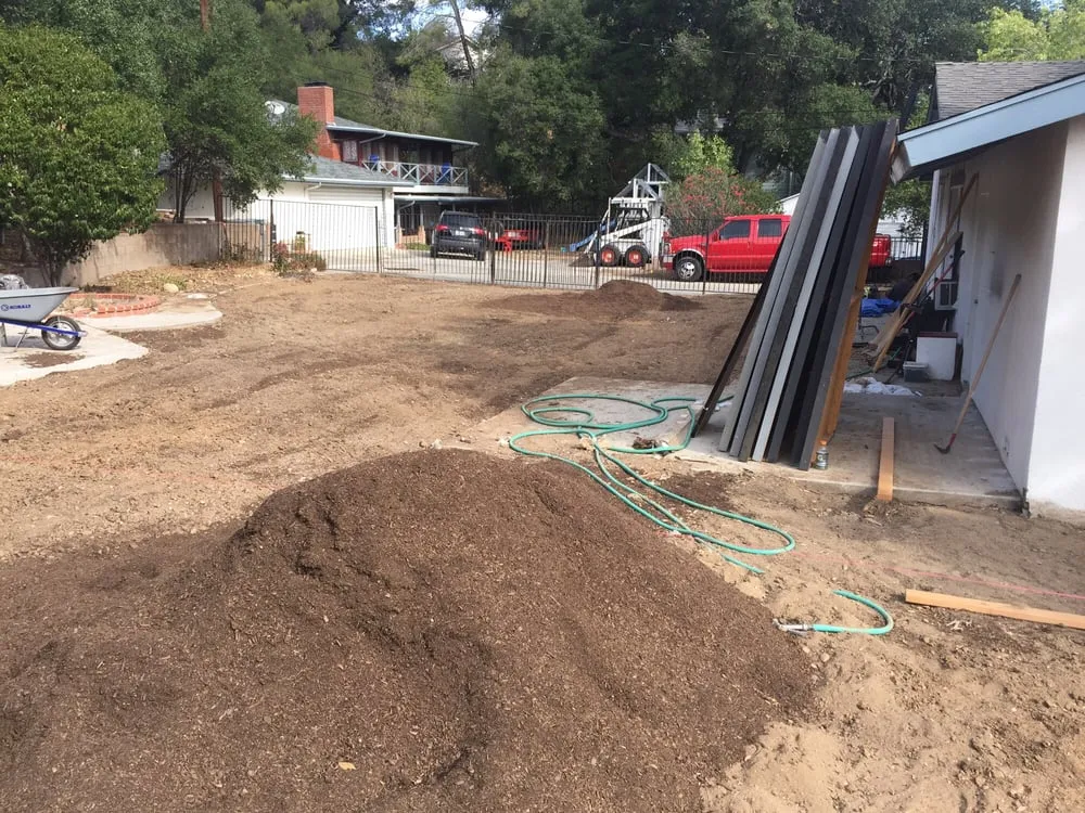 Local residential landscaping in Santa Clarita, CA by Foothill Soils, Inc.