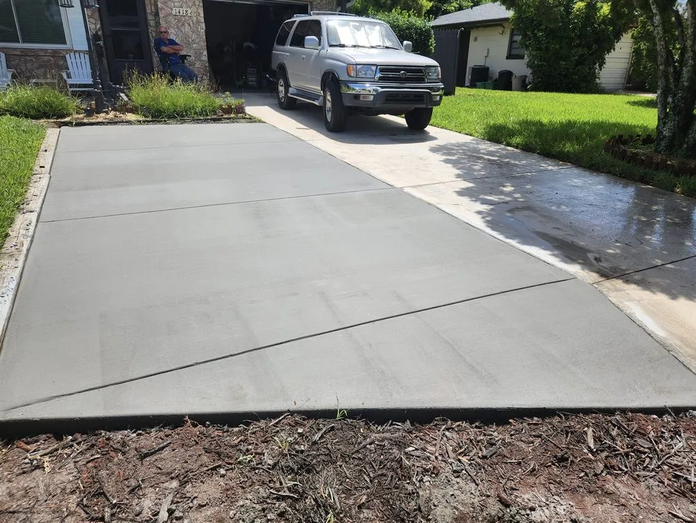 Affordable lawn mowing service near you in South Daytona, FL by Footman Do It