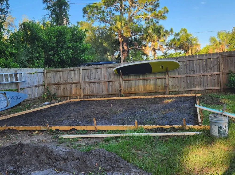 Expert garden landscaping in South Daytona, FL by Footman Do It