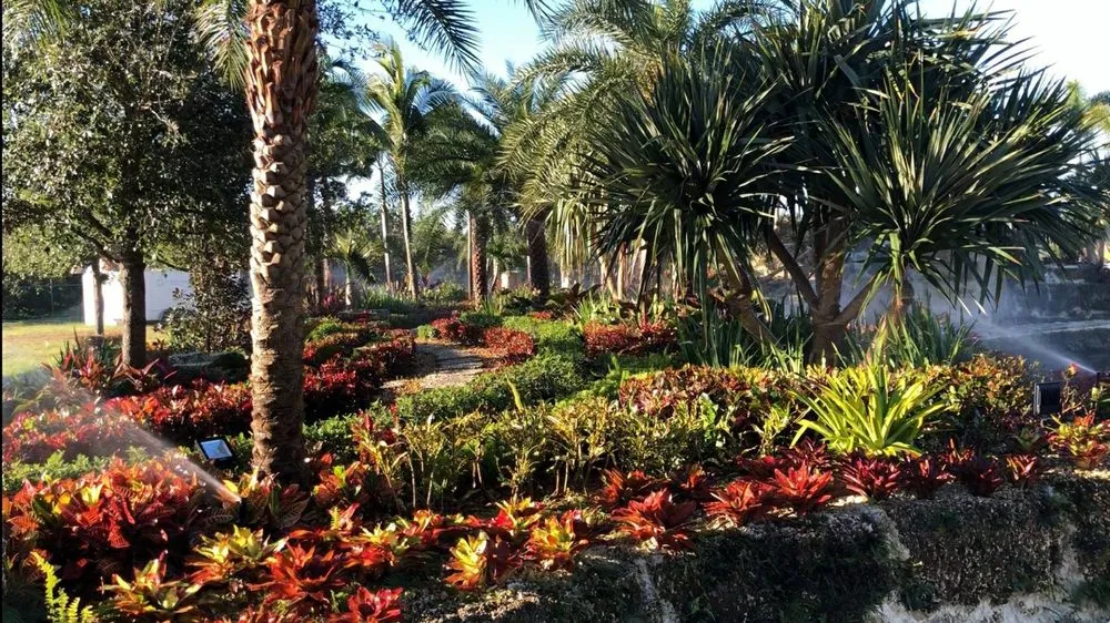 Trusted outdoor landscaping experts serving Miami, FL - For Evan's Sake Landscape
