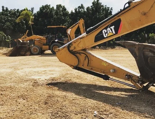 Trusted yard cleanup service for year-round maintenance across Miami, FL - For Evan's Sake Landscape