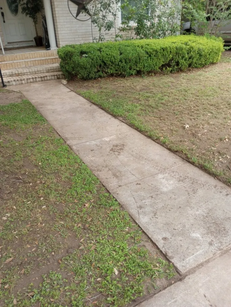 Top-rated landscape installation with custom design across Springtown, TX - For Heaven's Sake Mowing