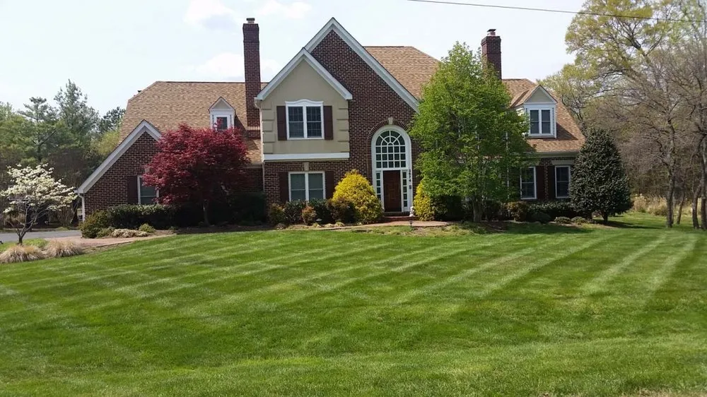 Top-rated landscaping services experts serving Sterling Heights, MI - Ford Landscaping and Snow Removal