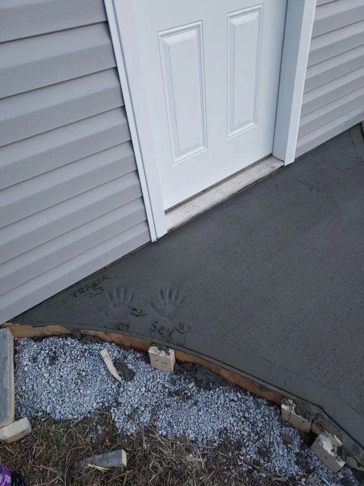 Affordable yard maintenance in Byrdstown, TN - Ford Lawn Care