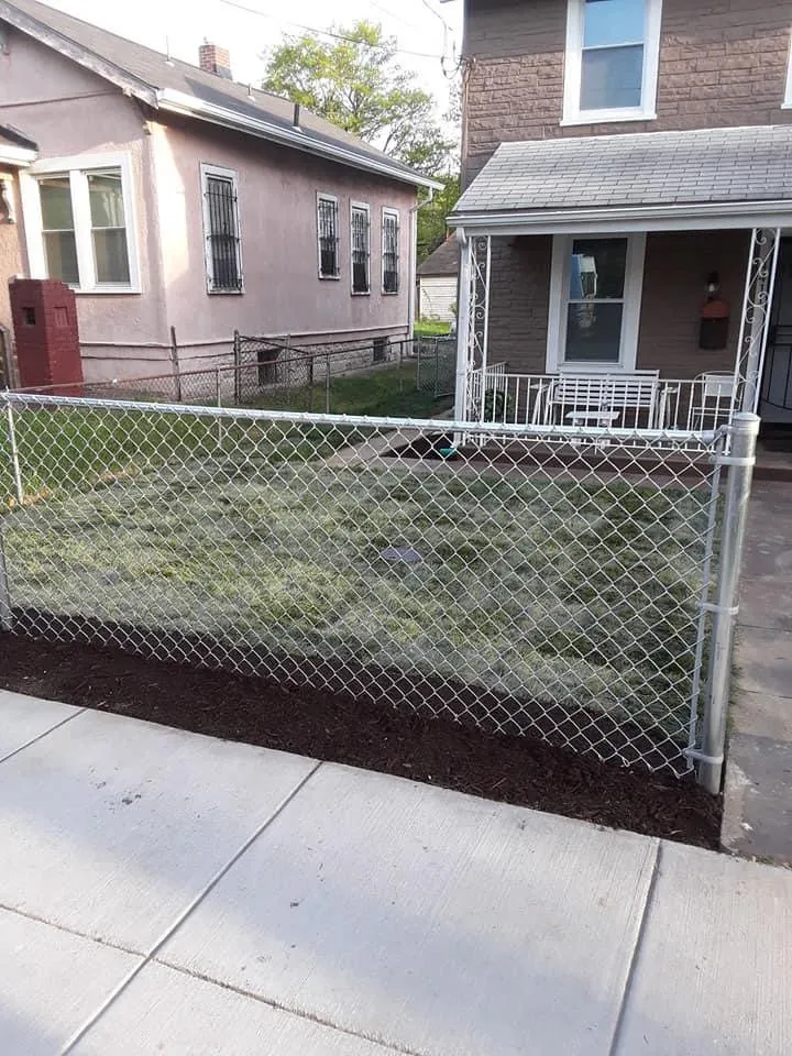 Custom yard cleanup service in Clinton, MD - Ford Lawn Service