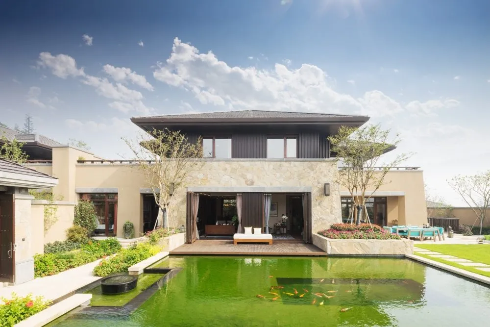 Local yard cleanup service in Los Angeles, CA - Foregrounds Landscape