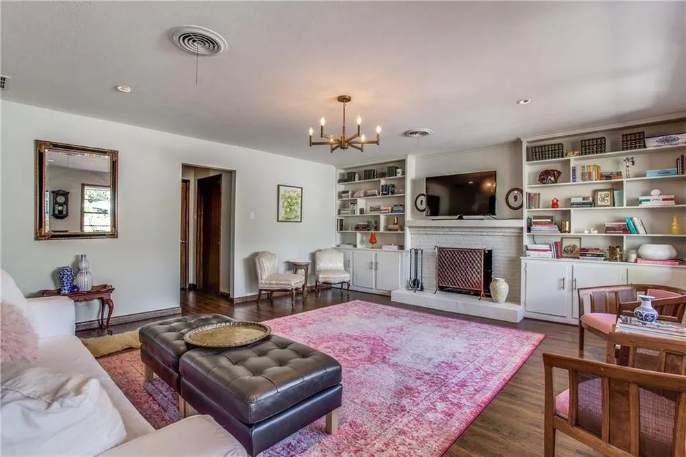 Professional lawn mowing service for beautiful yards across Bay Saint Louis, MS - Foreman Coast Living