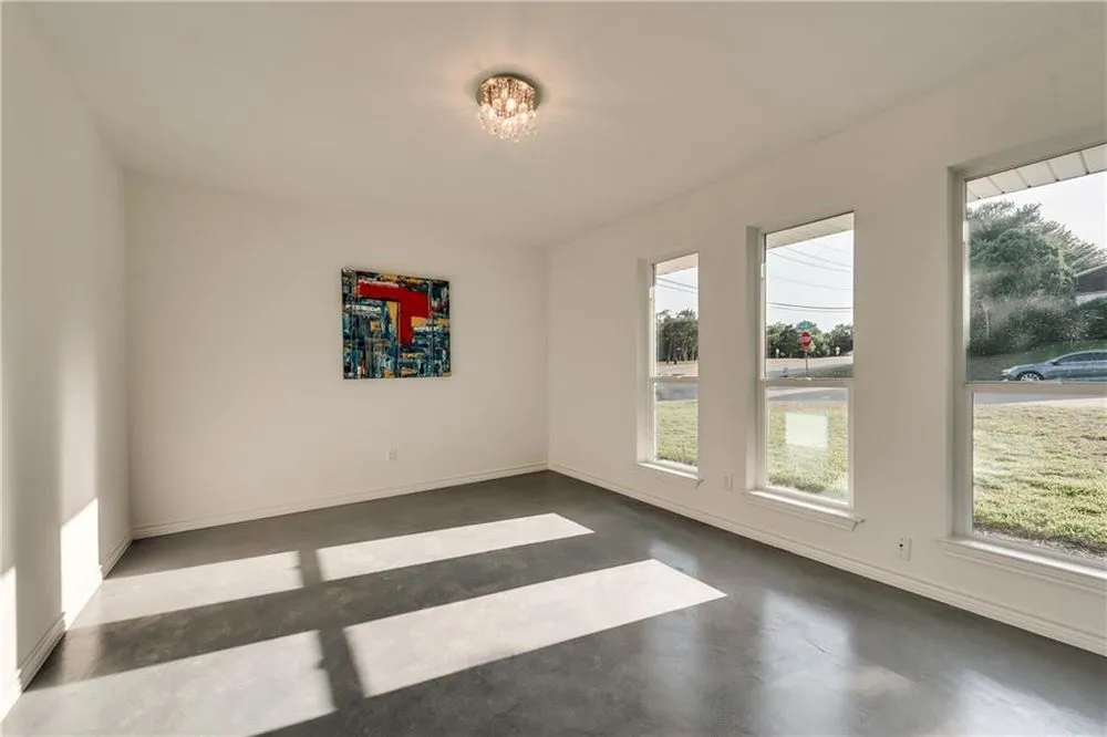 Professional residential landscaping in Bay Saint Louis, MS by Foreman Coast Living