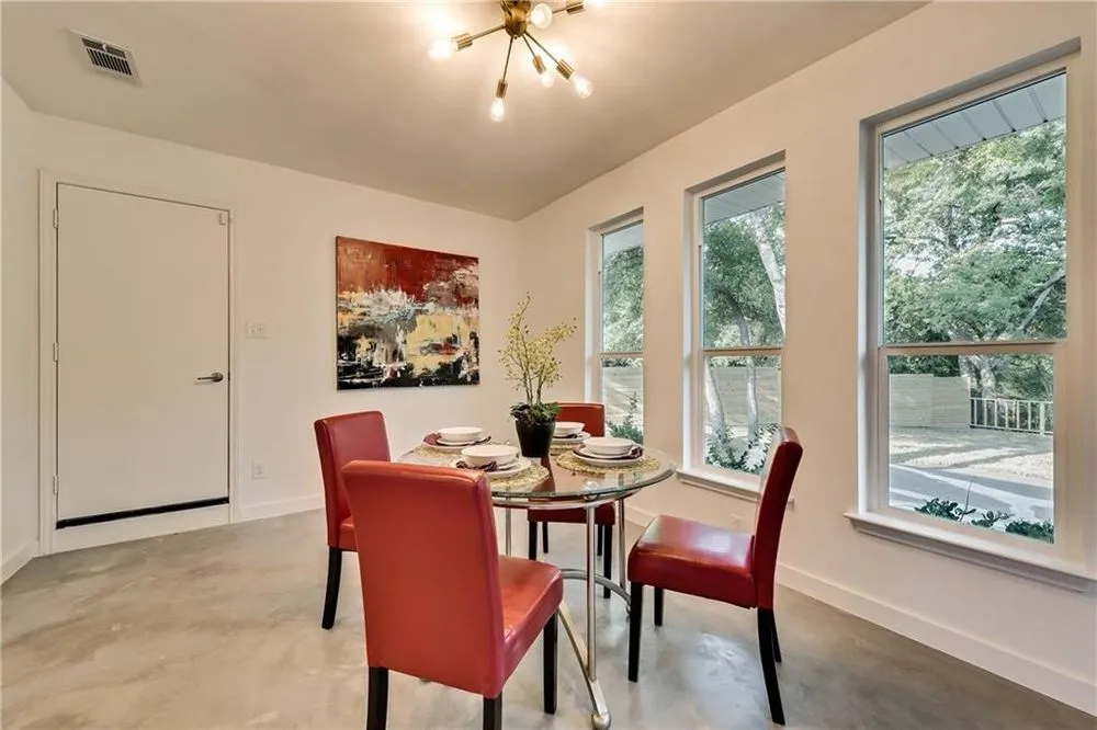 Expert outdoor landscaping for homes across Bay Saint Louis, MS - Foreman Coast Living