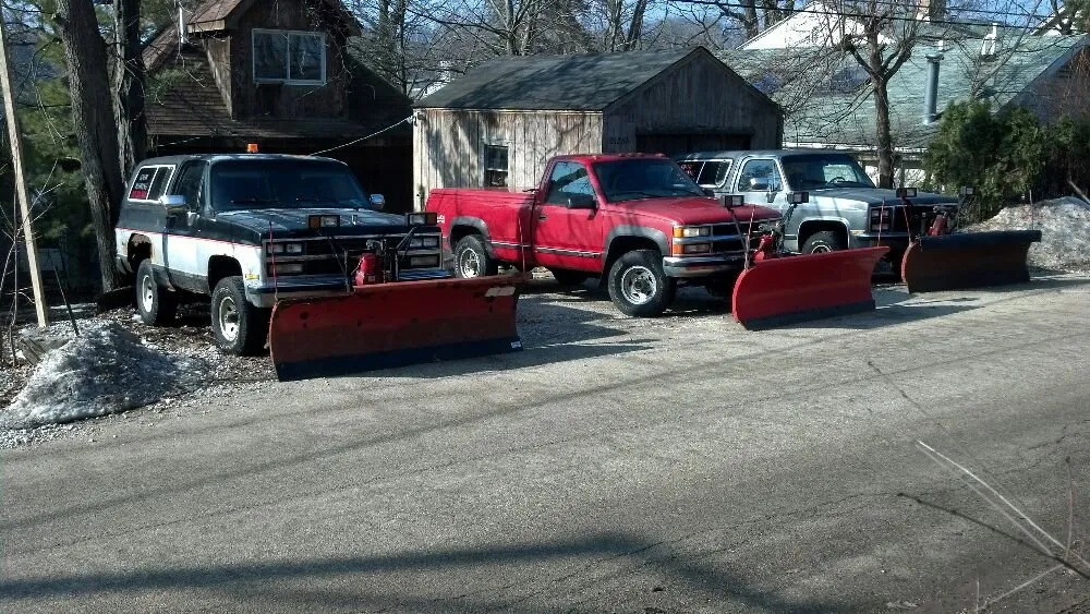 Top-rated residential landscaping in Mundelein, IL by Forest Cole's Lawn, Land, Home and Snow