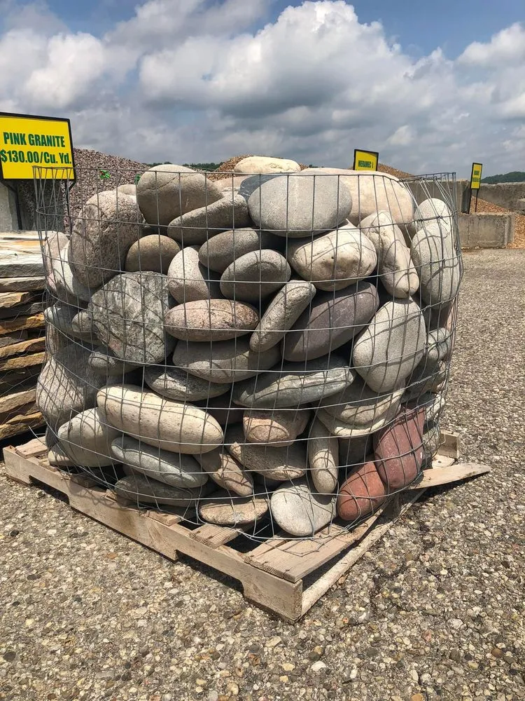 Local outdoor landscaping in Martinsville, IN by Forest Commodities