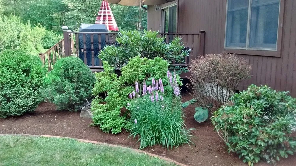 Custom landscaping services experts serving Sterling, CT - Forest Edge Landscaping