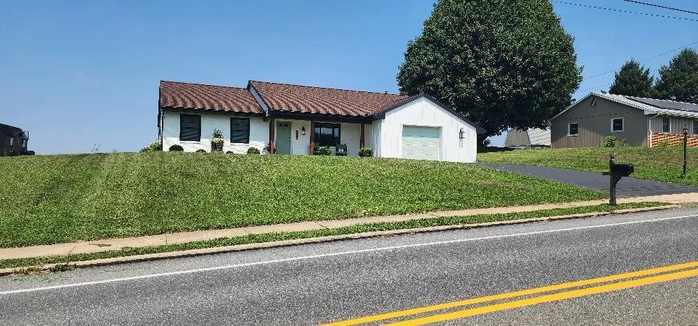 Local landscaping services experts serving Columbia, PA - Forest Green Lawn Care