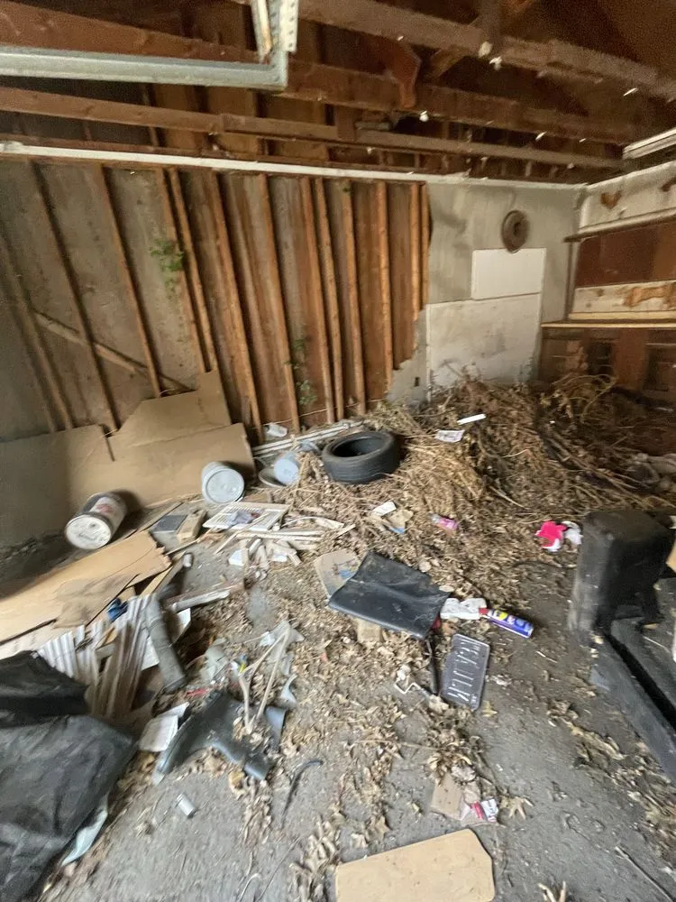 Affordable residential landscaping in Kansas City, MO - Forest Junk Removal